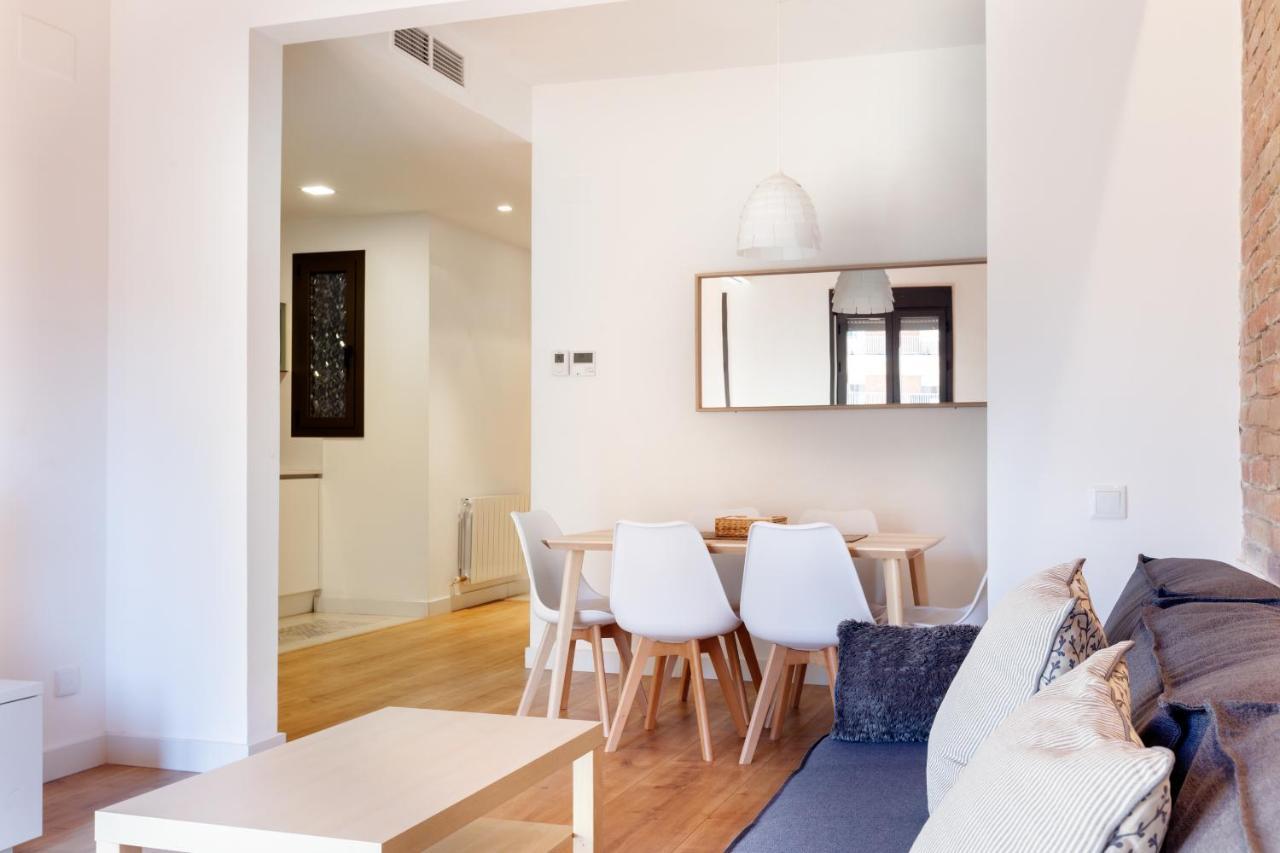 ברצלונה Akira Flats Urgell Apartment מראה חיצוני תמונה